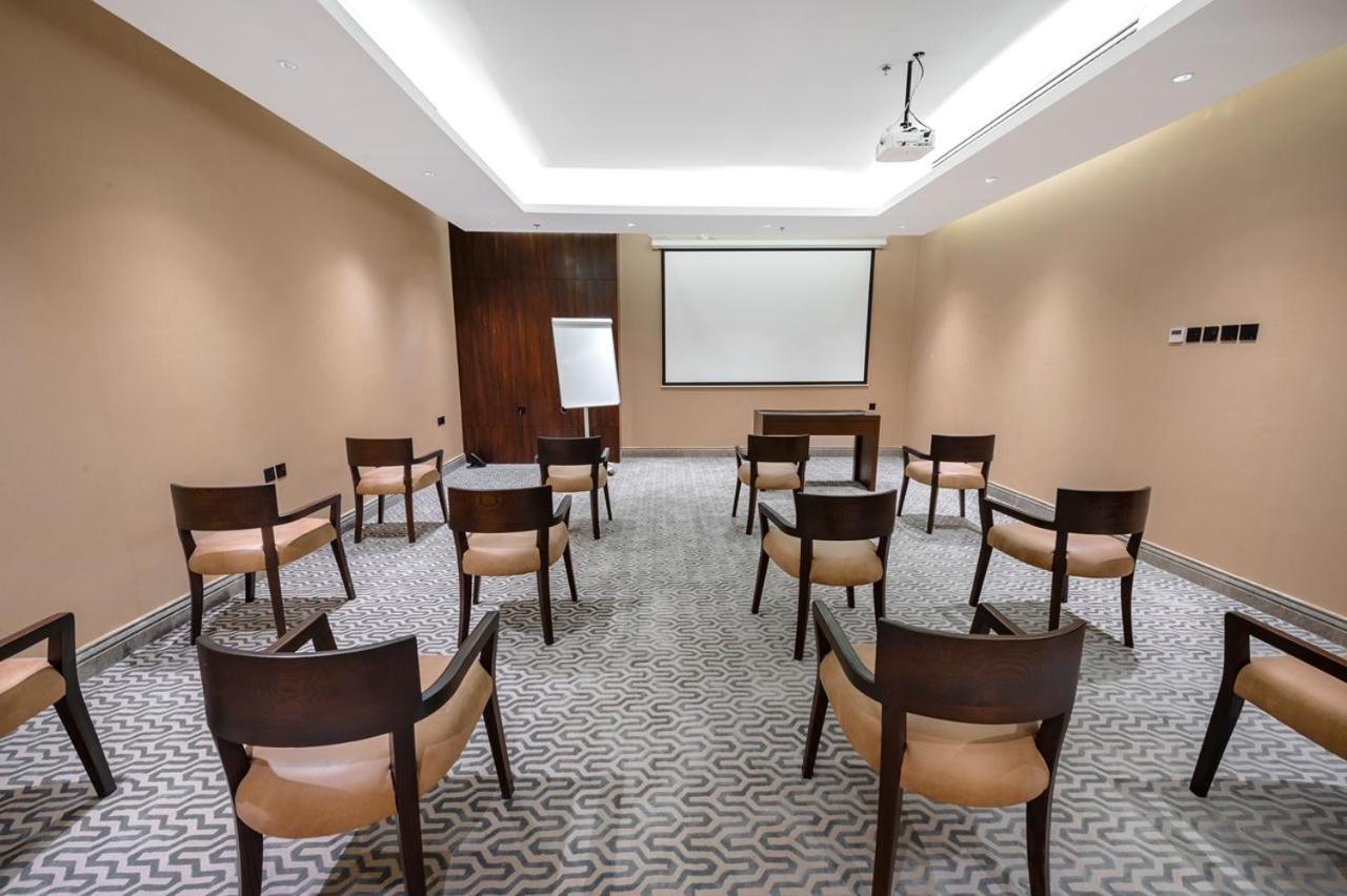 Suknai Royal Hotel Хаиль Экстерьер фото